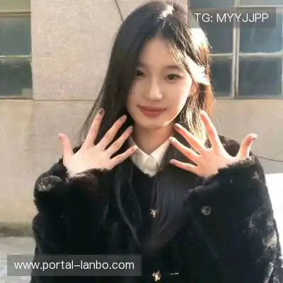 王雯